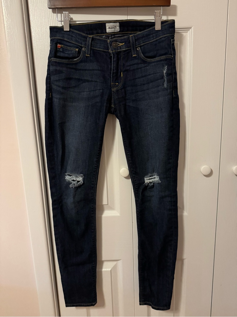 Hudson Nico Mid Rise Super Skinny Distressed Dark Wash Jeans Women’s Size 26